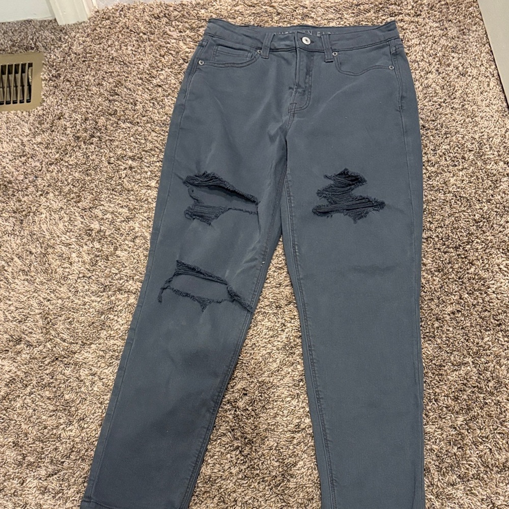 American Eagle Outfitters Women's Dark Gray Distressed Jeans